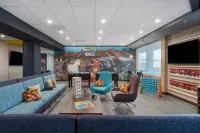 Tru by Hilton Norco Eastvale - Pool
