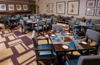 DoubleTree by Hilton Chicago O'Hare Airport-Rosemont - Breakfast