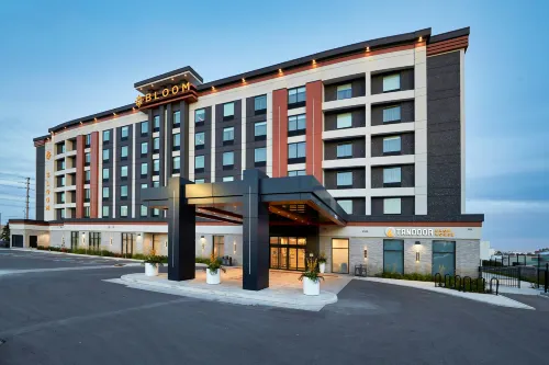 Bloom Mississauga, Tapestry Collection by Hilton - 4-Star