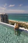 The Ritz-Carlton, Turks & Caicos - Strand