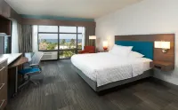 Home2 Suites by Hilton Pompano Beach Pier - bar
