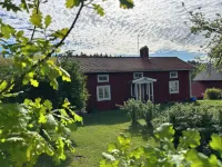 Villa Sakis - Historic Swedish Farm Cottage - Lake & Sauna - Homestays