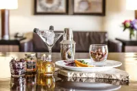Overton Hotel and Conference Center - breakfast