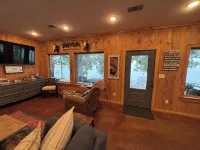 Enid Lake Waterfront Cabin- Point Pleasant - シャレー