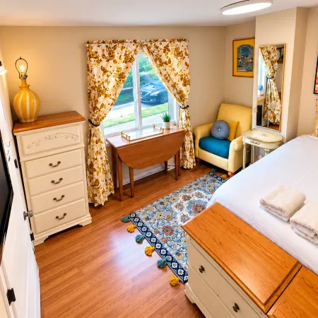 Yellow Room Near Yale