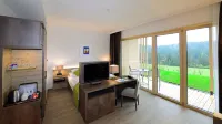 Hotel Schwarz Alm Zwettl - piscina