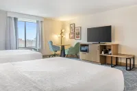 Hampton Inn & Suites Cincinnati/Uptown-University Area - 2-Star