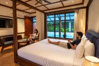 Pleasant Tree Hotels - Luxury Stay Amidst Nature - piscina