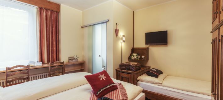 Le Petit Charme-Inn Hotels in Zermatt