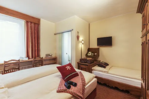 Le Petit Charme-Inn - 2-Star