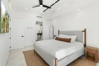 Encantame Soleil 1BR |Sleeps 4 l R303 - 2-Star