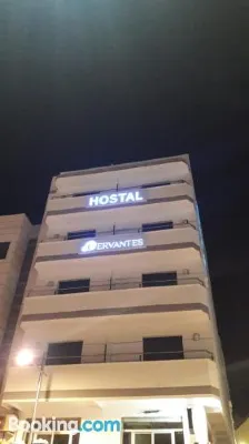 ホスタル セルバンテス プラヤ