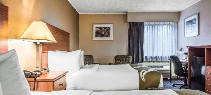 Quality Inn Austintown-Youngstown West Hotels in Mahoning County
