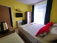 Garden Terrace Otel - Gym