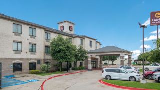 clarion-inn-and-suites-weatherford