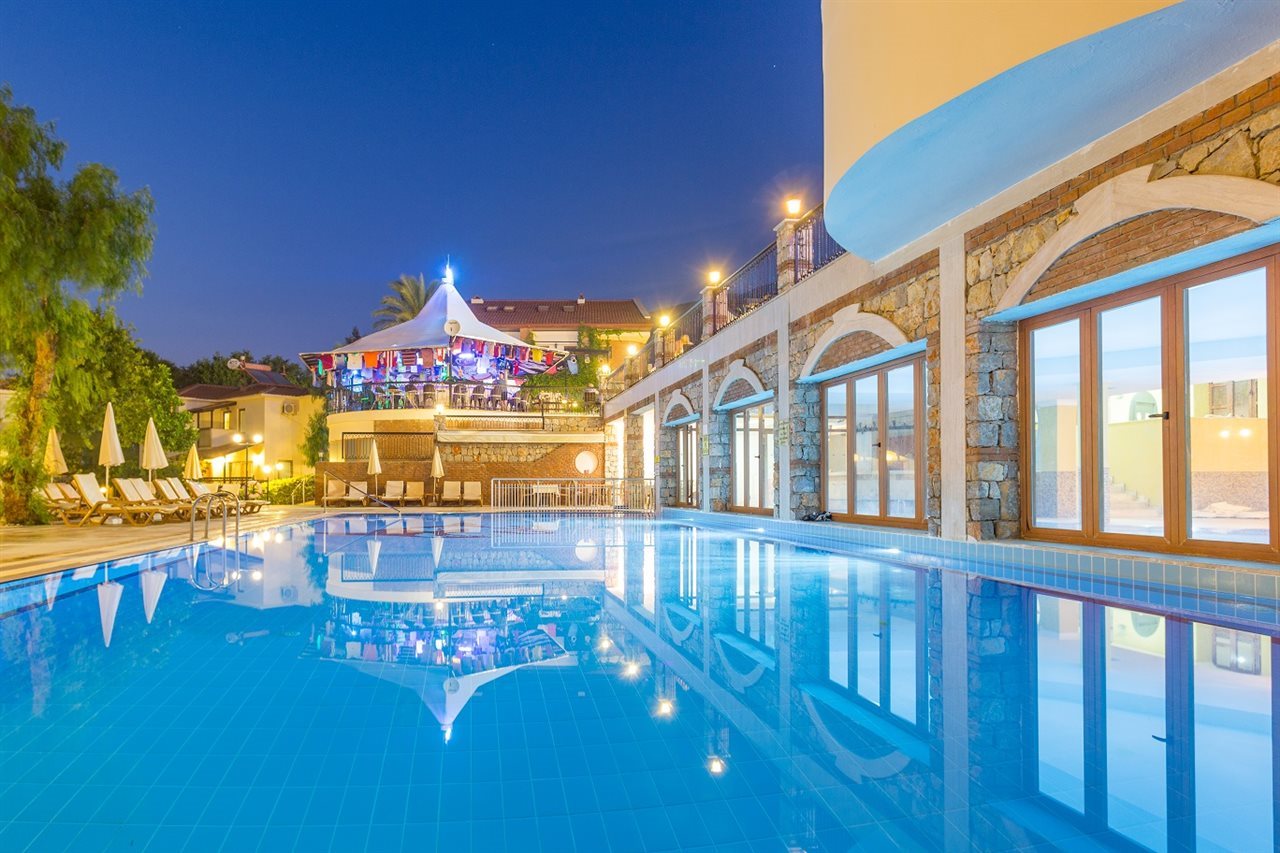 Orka Club Hotel & Villas