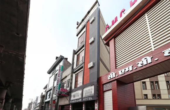 OYO2297皇冠酒店