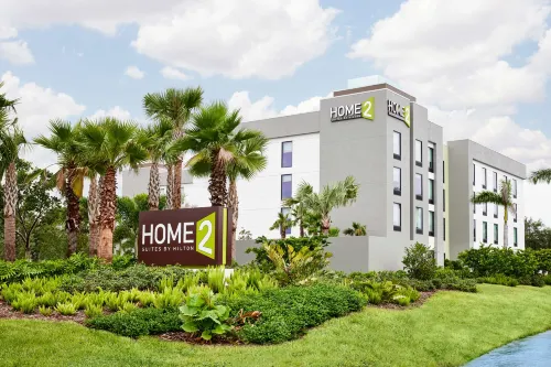 Home2 Suites by Hilton Stuart - Parkplatz