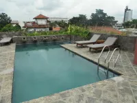 Zylan Colombo - piscina