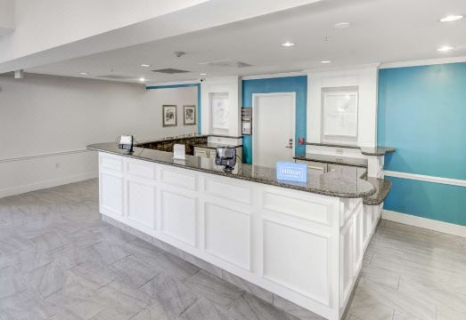 힐튼 가든 인 월도프