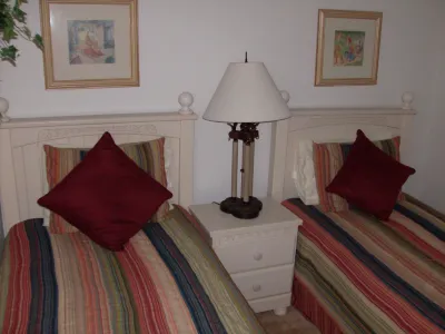 4 Bedroom Executive Home with Private Pool and Spa
