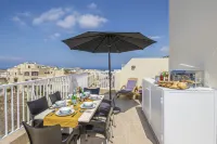 Summer Breeze Penthouse with Hot Tub