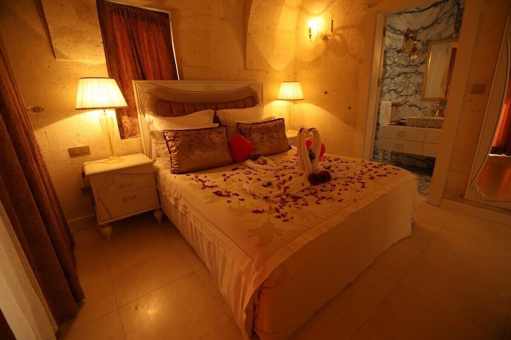 Anatelein Boutique Cave Hotel