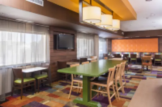 페어필드 인 & 스위트 코퍼스 크리스티