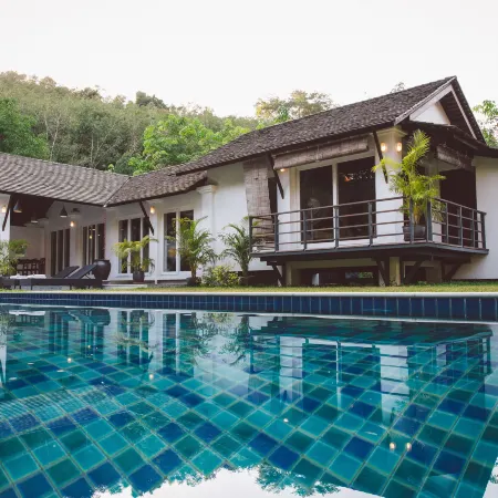 Koyao Bay Pavilions - Beach Resort and Pool Villas