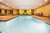 La Quinta Inn & Suites by Wyndham Ely - Pools