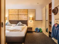 Ferienwohnungen Guthof Hotels in Schattwald