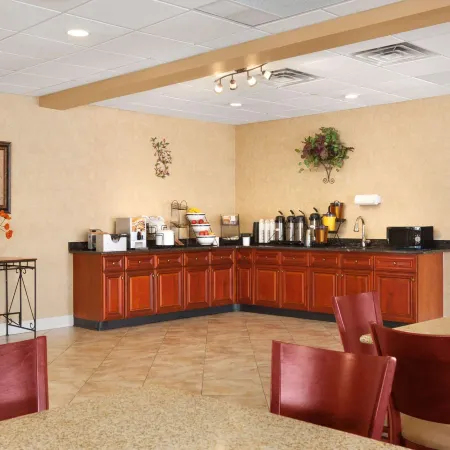 Baymont by Wyndham Latham Albany Airport