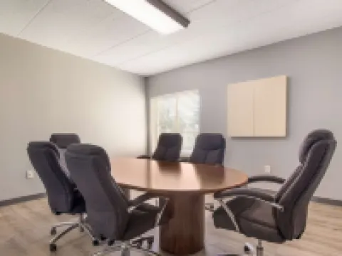 Quality Inn & Suites Cvg Airport Hotels in Erlanger