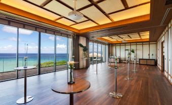 10. Hyatt Re..