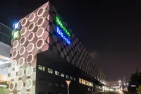 Ibis Styles Genève Palexpo Aéroport Hotels in Версуа