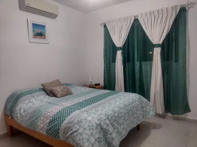 Bonita Casa En Cancún/ Lovely House in Cancun Hotels near I Urbi Villas del Rey Park