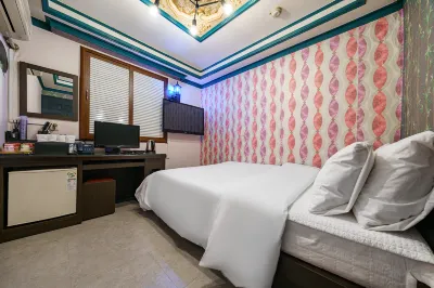 Jecheon Y Motel Hotels near Jecheon City Library
