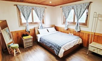 Seogwipo Lemon Balm Pension