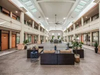 Super 8 by Wyndham Meadowlands Hotels in Carlstadt