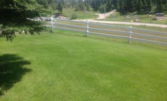 Burmis Bed and Bales