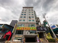 Danyang Sky Hotels near Gosu Cave