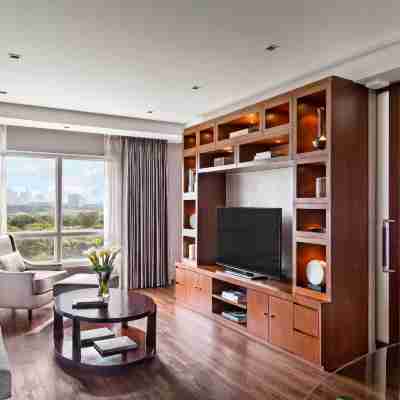 Manila Marriott Hotel at Newport World Resorts Rooms