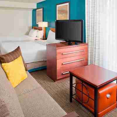 Residence Inn by Marriott Sacramento Cal Expo Rooms