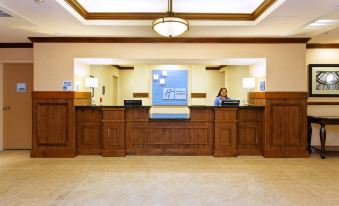 Holiday Inn Express & Suites Fresno Northwest-Herndon