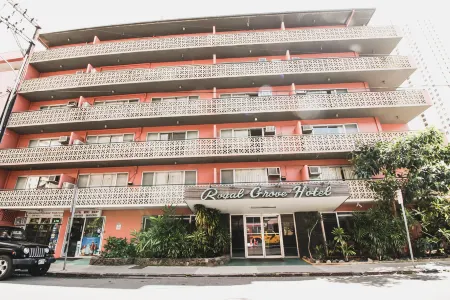 Royal Grove Waikiki Отели рядом с достопримечательностью «Кугайо Бич Парк»