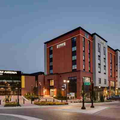 Staybridge Suites Iowa City - Coralville Hotel Exterior