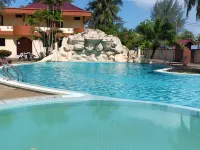 Seri Indah Resort Hotels in Batu Buruk