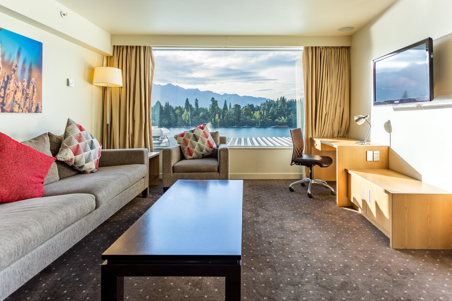Crowne Plaza QUEENSTOWN by IHG