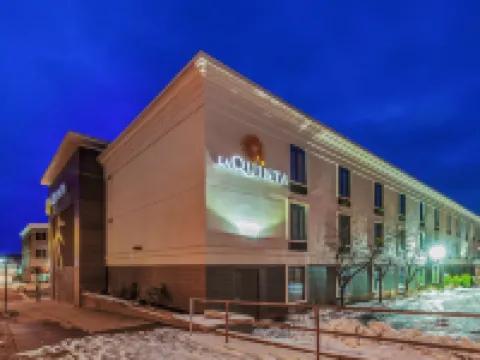 La Quinta Inn & Suites by Wyndham Jamestown Hotels in Chautauqua County
