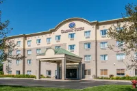 Comfort Suites Hotels near Wixom Habitat